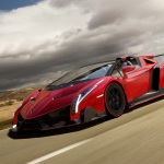 2014-Lamborghini-Veneno-Roadster-Front-Side